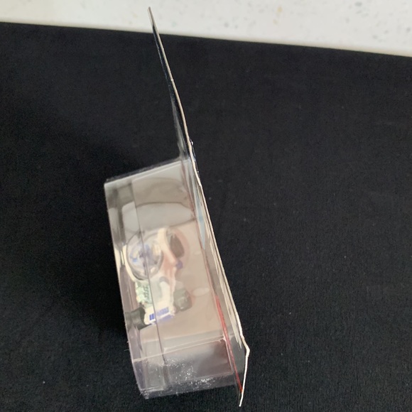 2014 Mattel Hot Wheels Disney Star Wars R2-D2 Car - Picture 12 of 12